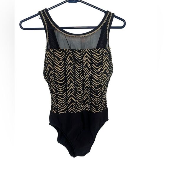 Jones New York Women's Black One Piece Swimsuit Size 10 Zigzag Summer Design - Picture 2 of 10